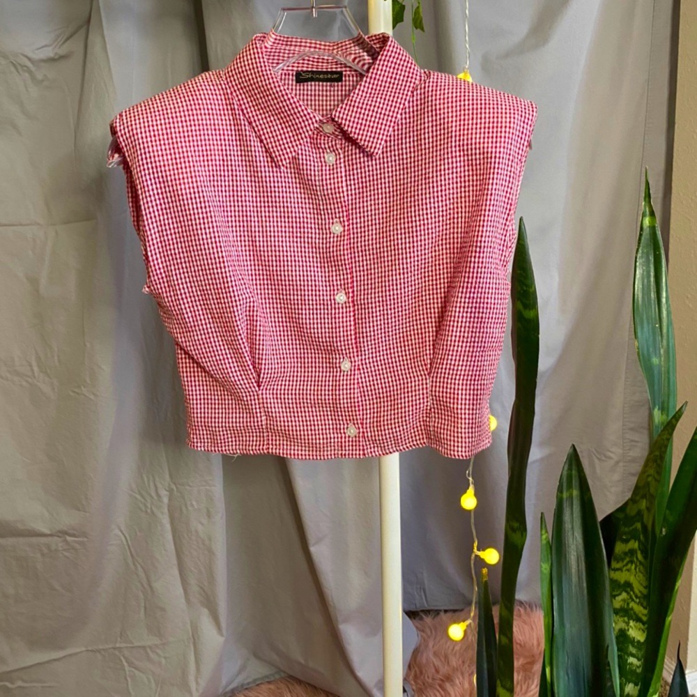 We LOVE a good SHOULDER PAD!